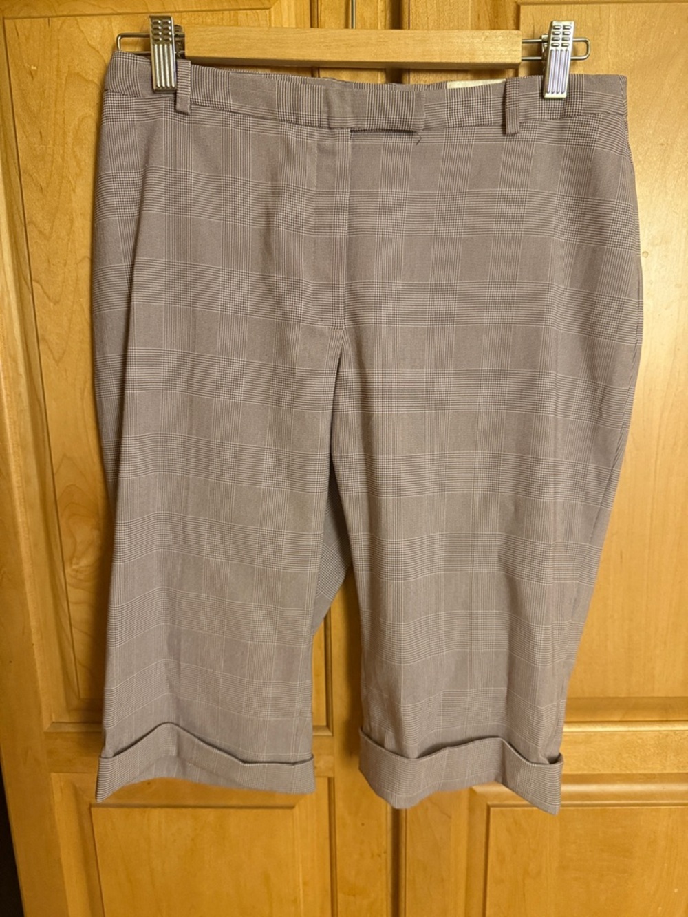 HM Henne Plaid High cropped pant in purple and White plaid-below the knee